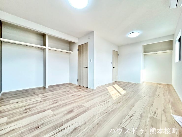 ■2階6+4.5帖洋室■心からリラックスできる静けさ、上質な眠りで、毎日をリセットします。明日への活力を養う空間です。