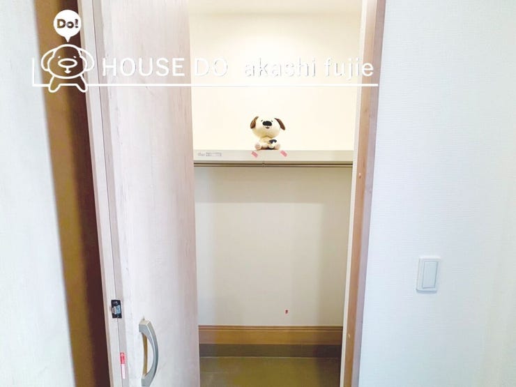 クローゼット収納完備
