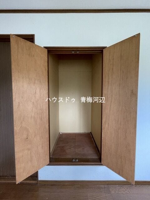 東側6帖洋室収納:収納Bグッズなどを使うことでより空間を有効に活用できそうです!