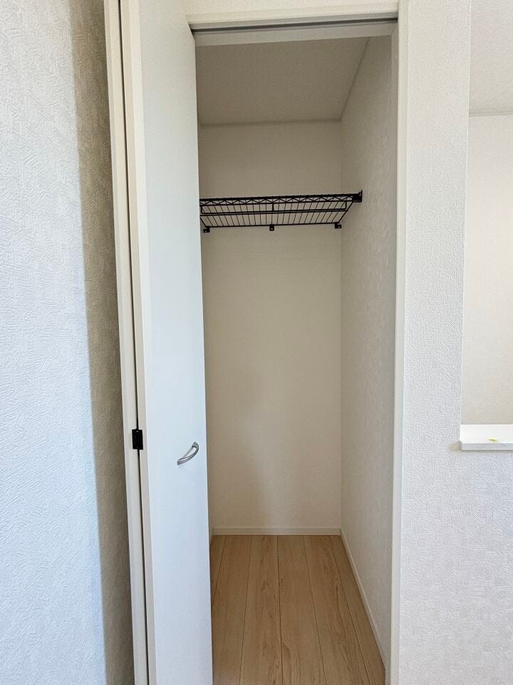2階ホール収納
