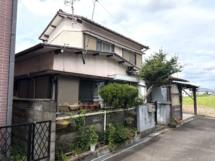 ◇外観写真◇
区画整理に伴い旗竿地となりますので、お家の建て方も変えられます。お好きなハウスメーカーや工務店での自由設計♪敷地も広くいろいろな間取が考えられそうですね♪