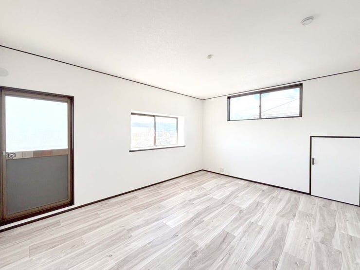 2026年8月内・外リフォーム♪小倉南区沼緑町中古戸建て◎コンビニ・24hスーパー徒歩9分程度