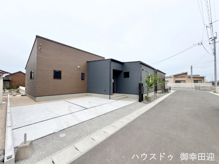 ■理想を叶える新しい暮らしの舞台■高いデザイン性と機能性を兼ね備えた住まい。ここで、家族の新しい物語が始まります。