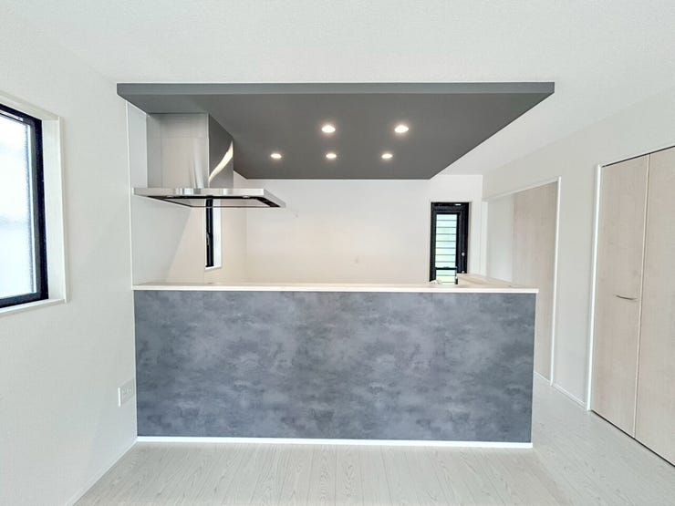 全室フローリング♪WIC2ヶ所♪ファミリークローク♪小倉南区南方新築戸建て◎駐車場◎バルコニー