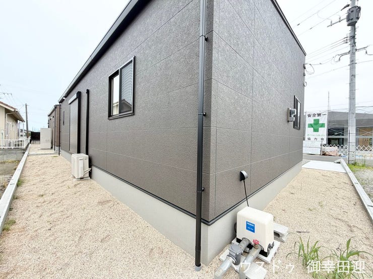 ■遊びと安らぎの多目的空間■子どもが安全に遊べ、ペットと触れ合い、大人も自然に癒やされる、暮らしを彩るスペースです。