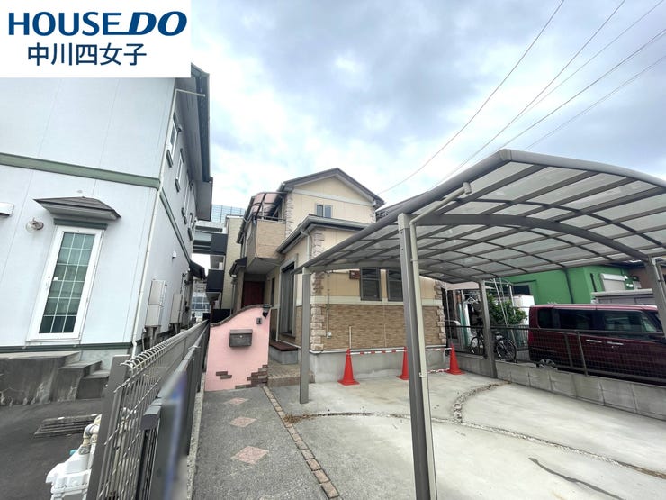 【外観】
◇外観◇
JR関西本線「春田」駅徒歩6分の好立地の4LDKです。2026年1月リフォーム完了。床暖房、浴室乾燥機、食洗器など完備でカーポート付き駐車場2台有りのゆったり戸建てです。