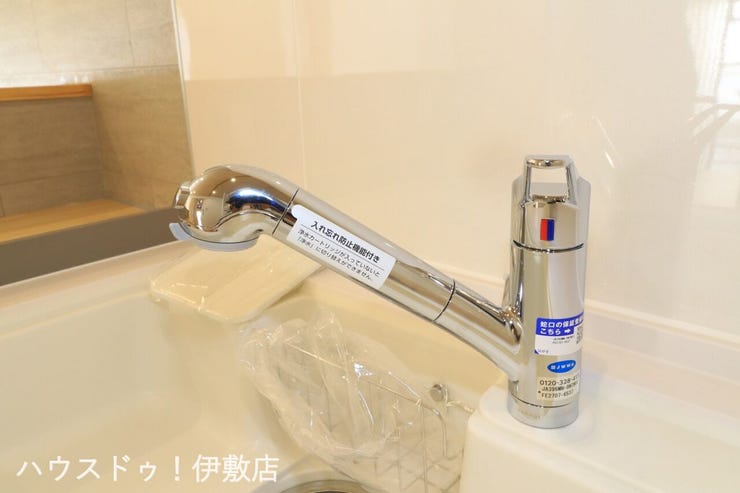 西姶良４丁目 中古戸建 【浄水器一体型水栓】
安全で安心したお水がでてくるので、小さなお子様がいるご家庭にも安心でおいしい水がいただけます。