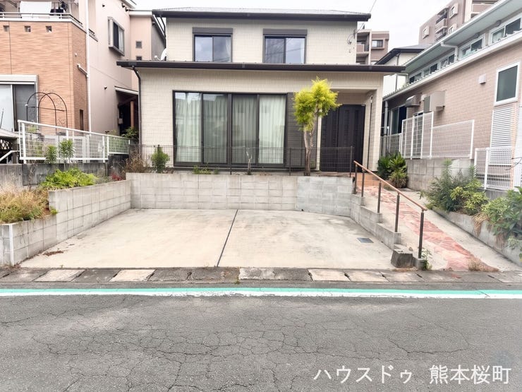 ■車と趣味の幅が広がる場所■単なる駐車スペースではない、洗車やタイヤ交換、DIYにも使える多目的な屋外スペースです。