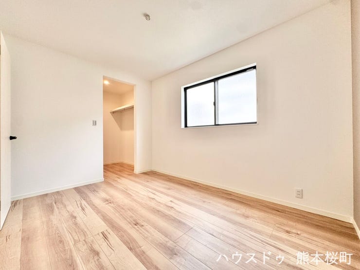 ■2階6帖洋室■心からリラックスできる静けさ、上質な眠りで、毎日をリセットします。明日への活力を養う空間です。