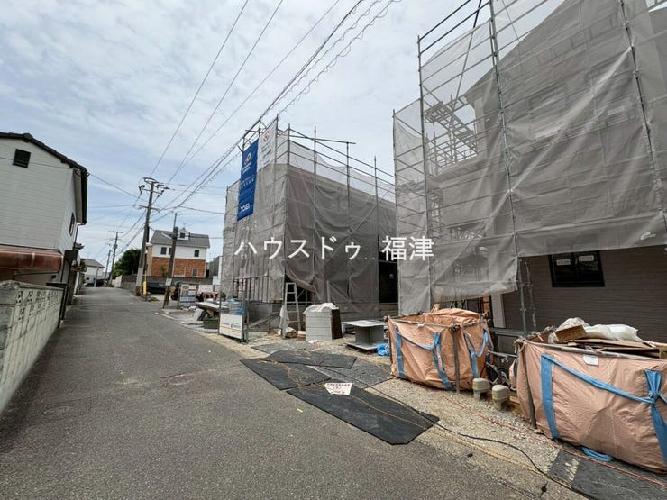 お家が出来ていく過程から楽しんでいただけるよう
写真を随時更新中♪
気になる方は便利な「お気に入り」をご利用ください。
《古賀市千鳥2丁目 新築戸建》