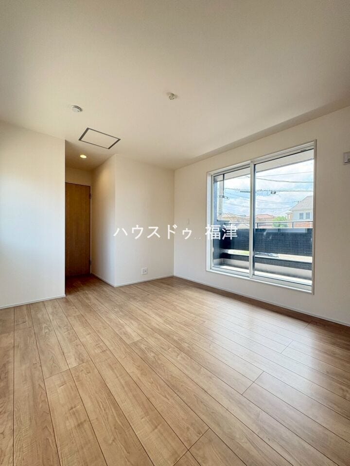 約7.0帖の洋室です♪
ウォークインクローゼットを完備!
《古賀市千鳥2丁目 新築戸建》