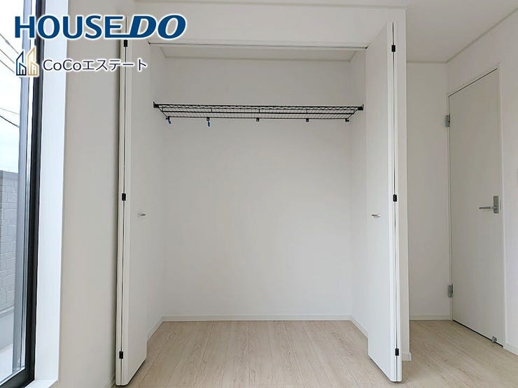 □■収納■□
各部屋にクローゼット完備♪
ゆとりの収納で、お部屋がスッキリ片付きます。