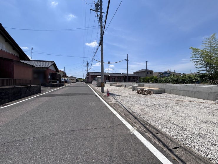 近くのコンビニエンスストアまで徒歩4分!