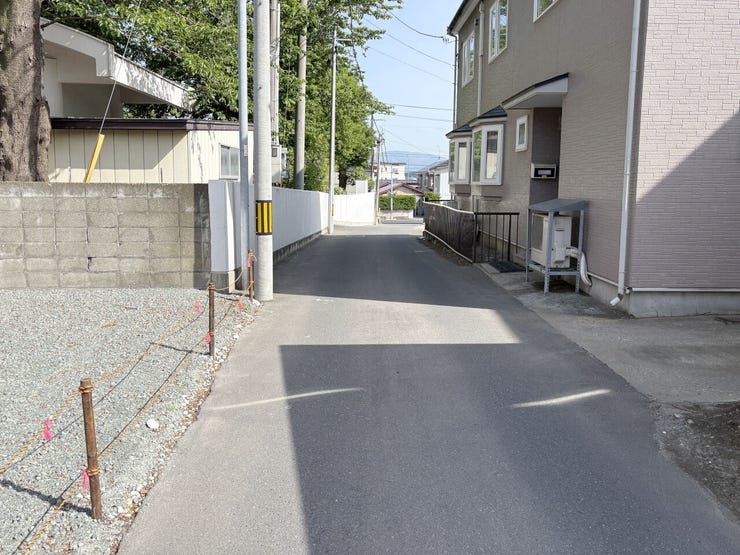 現地(2026年5月)撮影
◎建築条件無し◎
詳細は、ハウスドゥ 八戸下長までお気軽にお問い合わせくださいませ♪