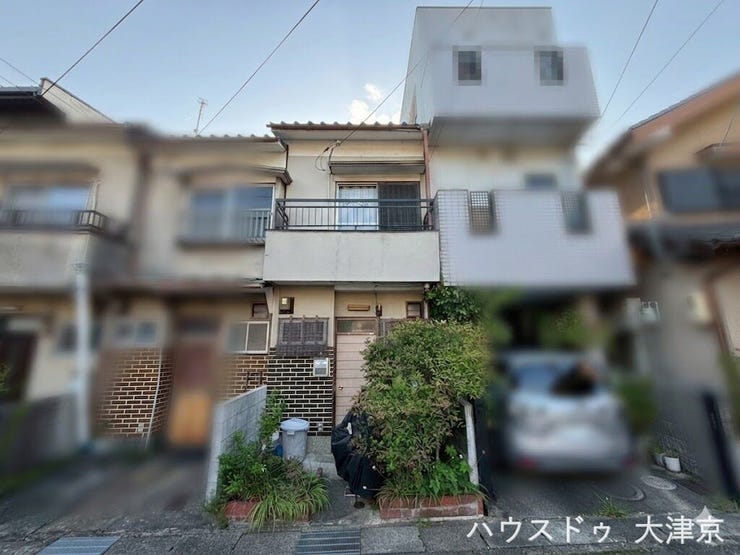 (一部画像を加工しております)