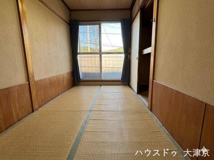 収納スペースが充実した2階和室。(一部画像を加工しております)