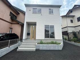 草加市苗塚町