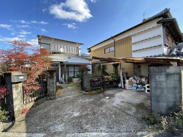 【外観】
●夜須小学校校区
●国道沿いの南向きで日当たり良好◎
●リフォームにもおすすめ★