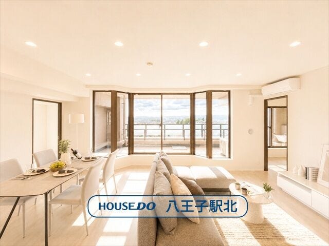 【リビング】
※実際の写真から家具等を消すCG加工をしています。
