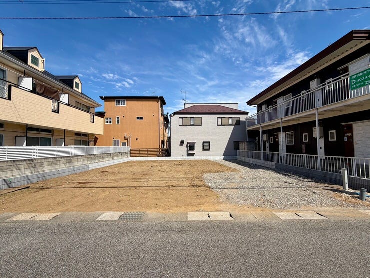 【外観】
随時ご案内可能です♪
当物件はもちろんですが、他に気になる物件のご案内、資金計画等お気軽にお問い合わせください!!
