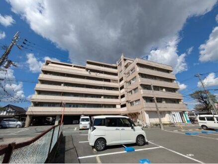 【外観】
存在感ある外観です