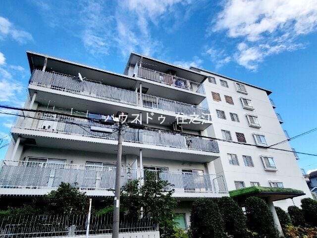 ★バルコニー幅は余裕がございますので小テーブルでティータイムも楽しめます♪