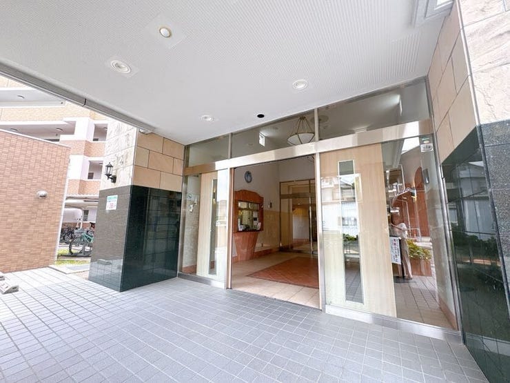 安心のオートロック付きマンション。