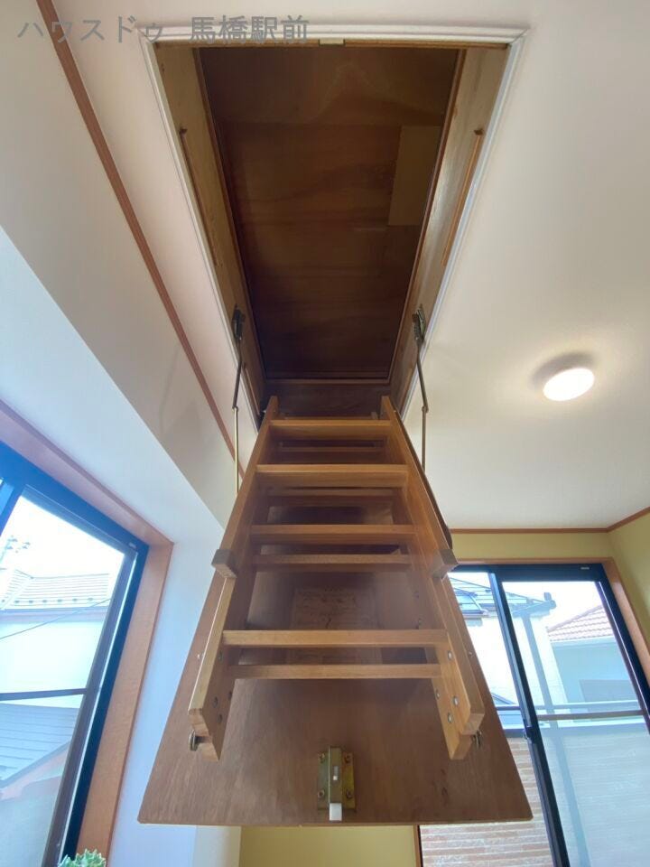 小屋裏収納