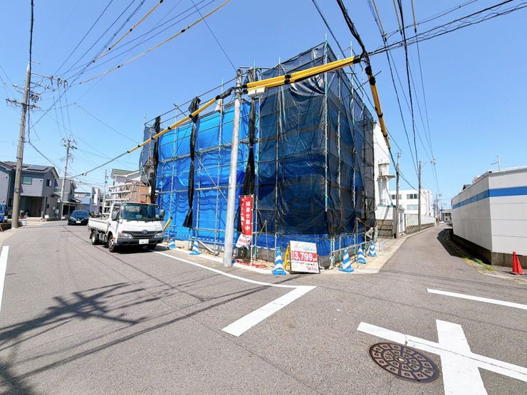 【見学予約】
当物件と同様の物件の見学も可能です!
実際の間取りや雰囲気を体感しながら住まいをイメージできます!気になる方はぜひお気軽にお問い合わせください♪
TEL:0120-729-710