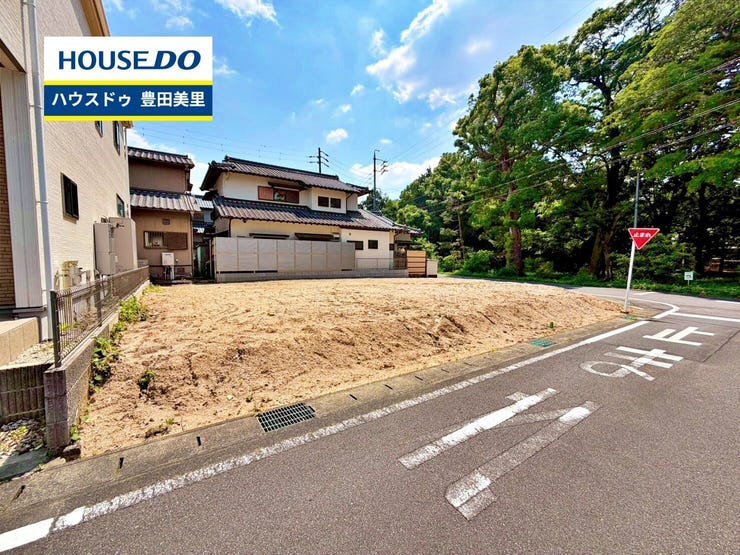 【外観】
【見学予約受付中】現地をご覧いただき、周辺環境なども一緒にご確認いただけます!