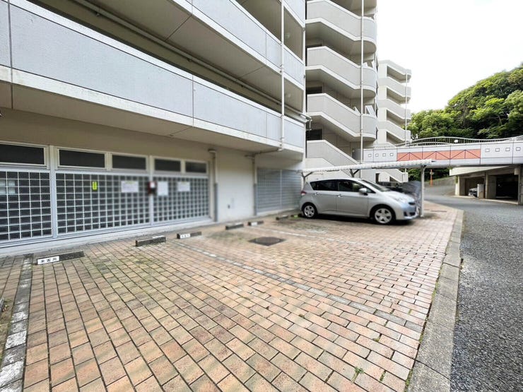 【閑静な住宅街】ドゥ・マ・テール穴生♪萩原小・穴生中♪2面バルコニー♪温水洗浄便座♪オートロック♪