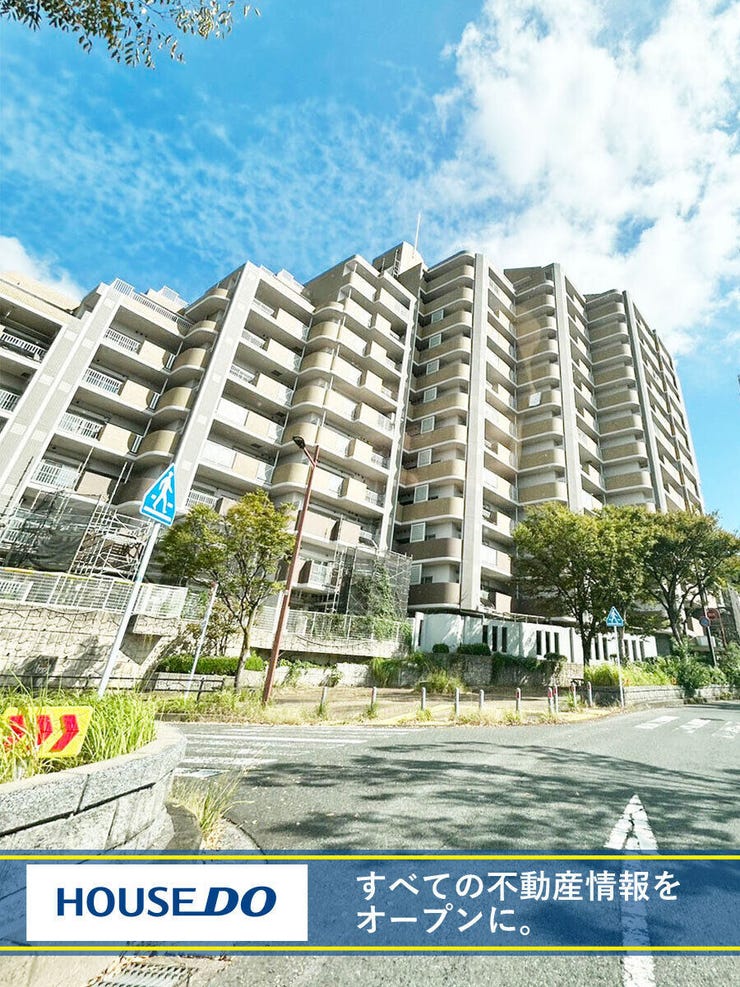【外観】
【閑静な住宅街】ドゥ・マ・テール穴生♪萩原小・穴生中♪2面バルコニー♪温水洗浄便座♪オートロック♪