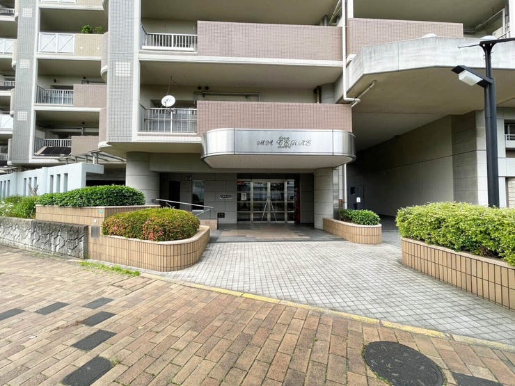 【閑静な住宅街】ドゥ・マ・テール穴生♪萩原小・穴生中♪2面バルコニー♪温水洗浄便座♪オートロック♪