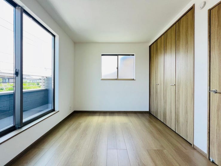 6帖の洋室
北側バルコニーに面しているお部屋です