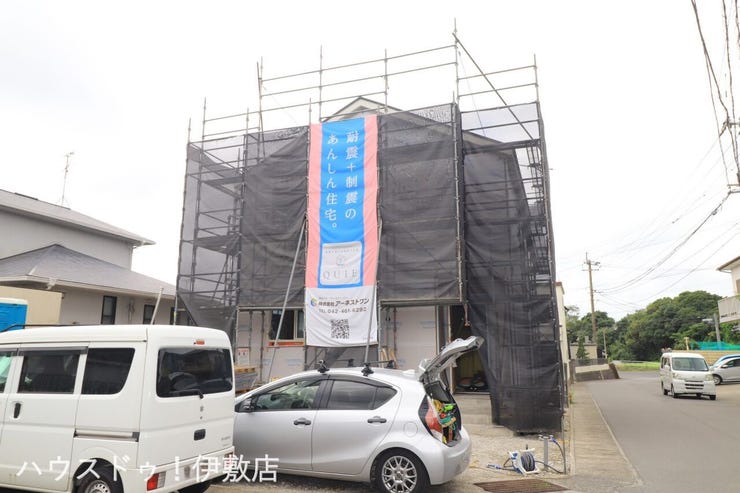 【外観写真】
棟が上がりました!完成後では見れない建物内部のご内覧も可能です
令和8年7月16日撮影