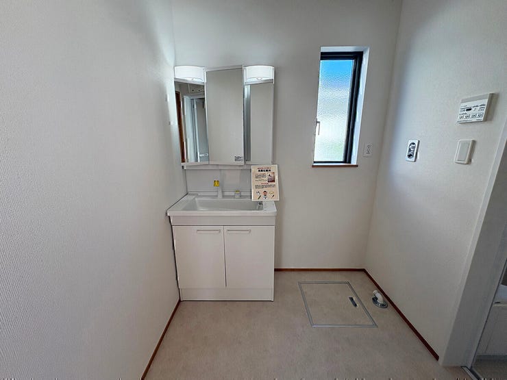 【同型写真】
※色は異なる場合がございます。
