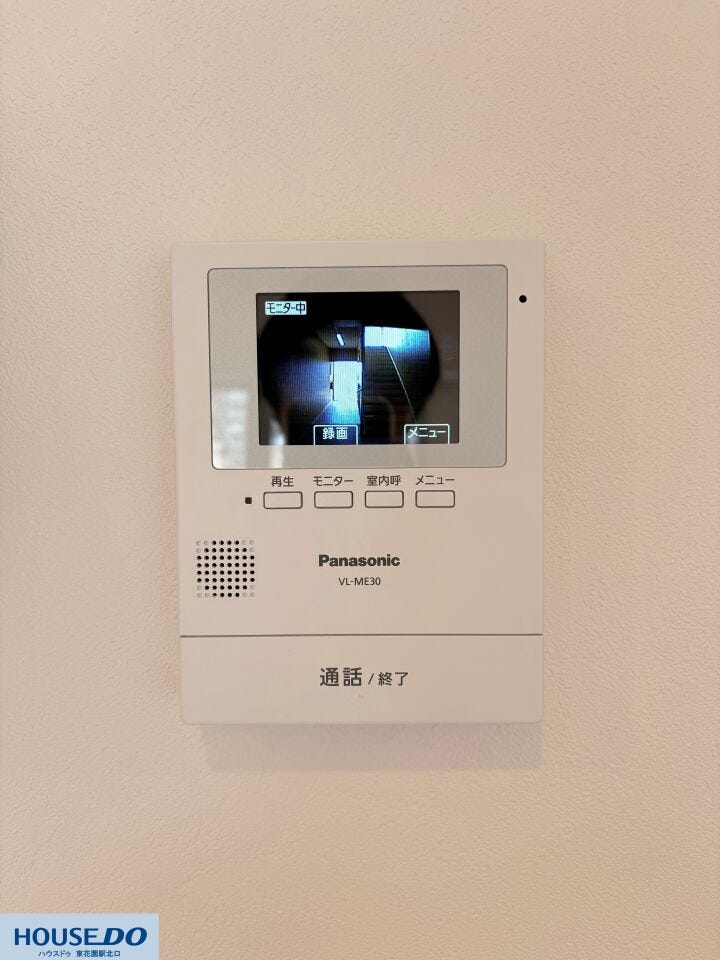 来客の顔をしっかり確認できる、安心のPanasonic製TVモニター付きインターホンを設置☆録画機能も備えており、日々のセキュリティ対策も万全で安心感がありますよ♪