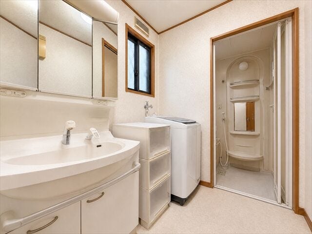 ※実際の写真から家具等を消すCG加工をしています。