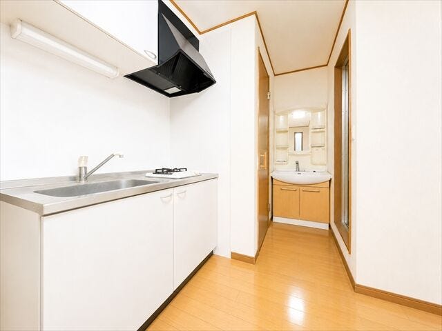※実際の写真から家具等を消すCG加工をしています。