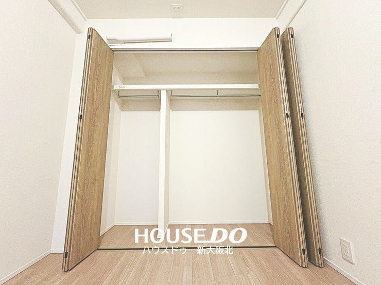 ■大容量のクローゼット!
■お洋服はもちろん、小物や季節家電も収納できてお部屋がスッキリと片付きます!