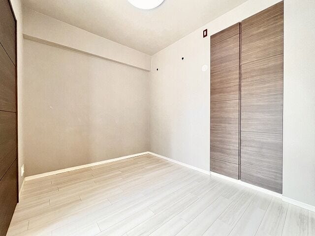 飽きがこないシンプルな内装はおしゃれのポイントです。