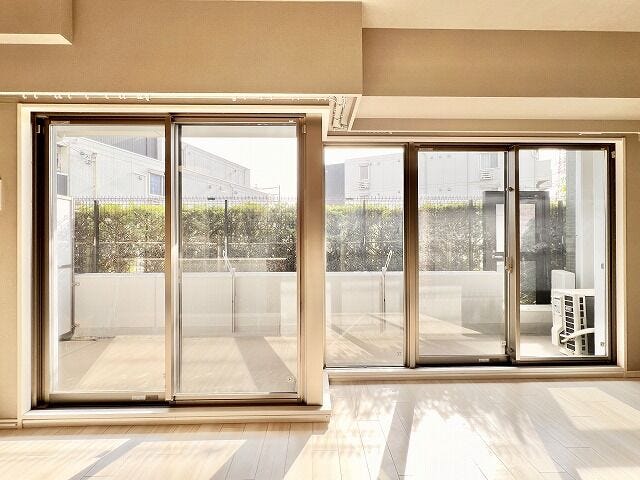 爽やかな通風と採光を存分に感じる事が出来るリビングダイニングです。
