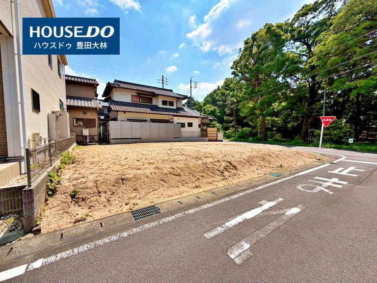 【外観】
*青木小学校・猿投台中学校*
見るだけ聞くだけOK!【お気軽に資料請求!不動産のことならなんでも/ハウスドゥ豊田大林】