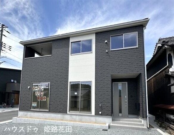 【外観】
ご内覧可能です♪