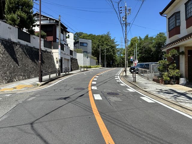 ゆったりとした前面道路