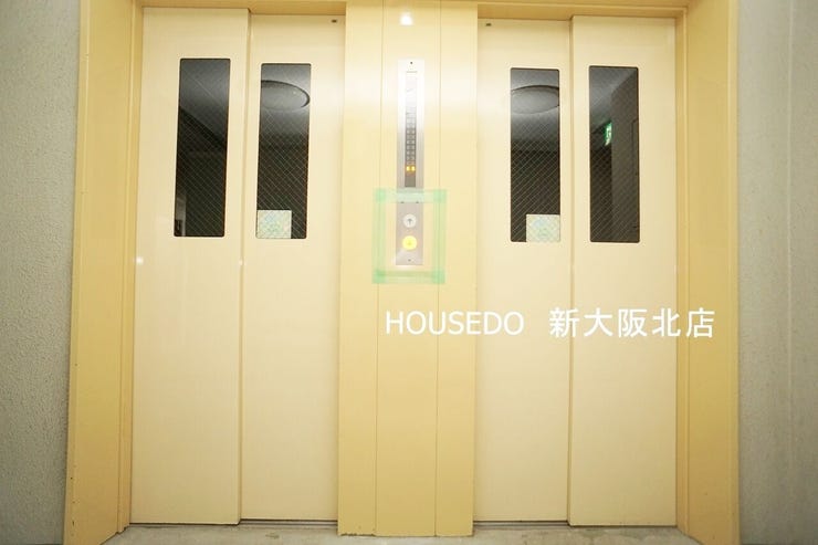 エレベーターは2台設置♪忙しい朝もエレベーターの待ち時間が短いと嬉しいですよね♪2階なので、階段での移動も楽々です♪