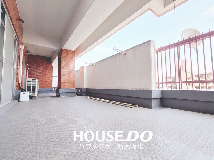 ■陽当り・通風・眺望良好のゆとりのあるバルコニー!
■テーブルや観葉植物等を置けばまた違った空間に大変身します!