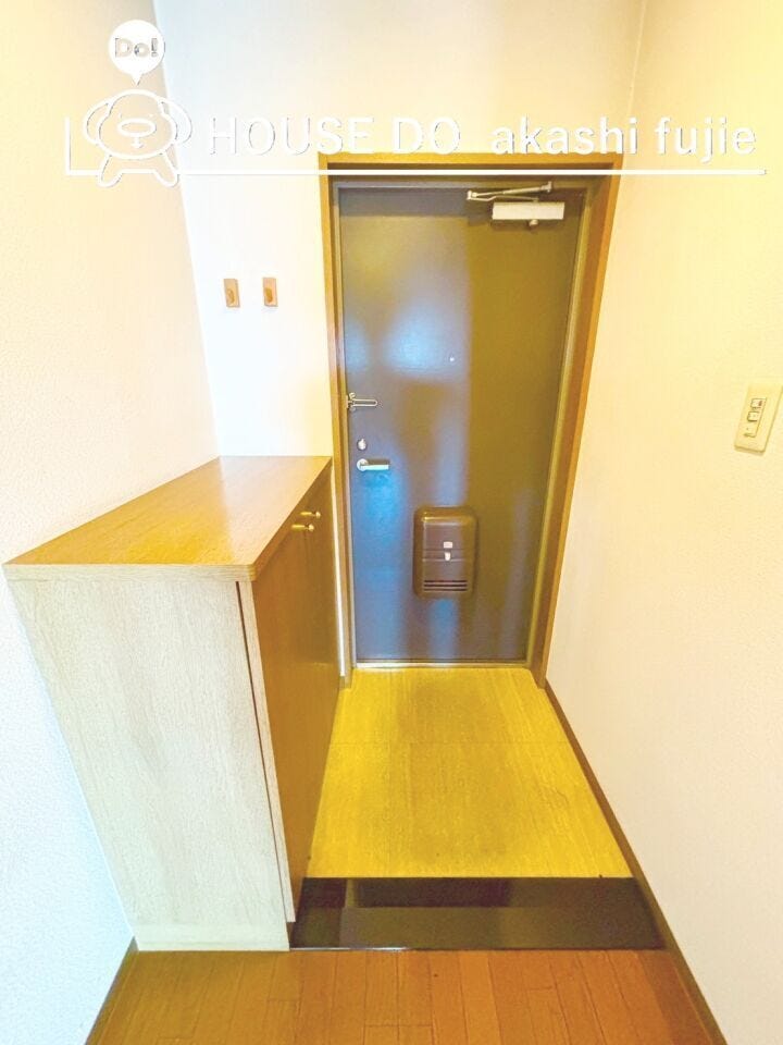 玄関に靴箱収納