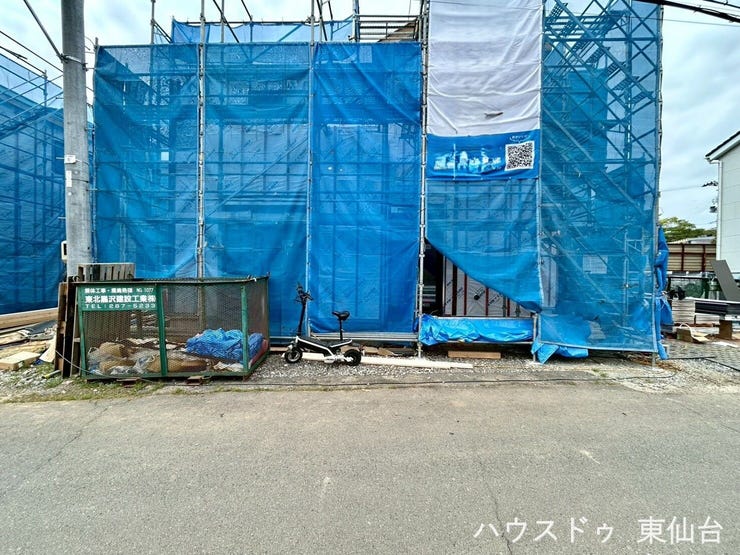 【外観】
JR仙石線【多賀城駅】徒歩約13分で利便性◎
ベタ基礎パッキン使用の地震に強い家!