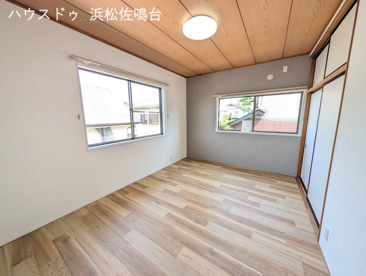 2階北東和洋室。和洋折衷のお部屋です(^-^)